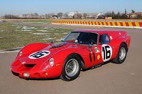 La ferrari 250 gto nacque e venne sviluppata in ogni suo più piccolo particolare unicamente per l'impiego agonistico. 1962 Ferrari 250 Gt Breadvan Ferrari Supercars Net