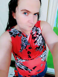 Hi everyone' my names Alexa Jensen and I'm new to this group! I look  forward to making friends with yall and exchanging advice (I'm beginning my  modesty journey).