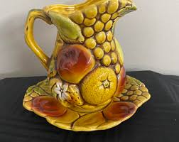 The guitarist who introduced the song was stephen stills. Japan Fruit Pitcher Etsy
