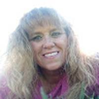 Brandy Larkin's Instagram, Twitter & Facebook