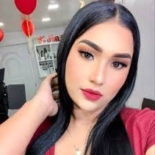 Paola Espinal's Instagram, Twitter & Facebook