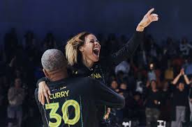 Aug 24, 2021 · dell and sonya curry married in 1988 after meeting in college at virginia tech. Sonya Curry Shares Harrowing Details Of Her Experiences With Racism