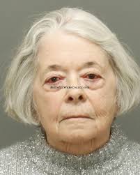 Linda Hames's Instagram, Twitter & Facebook