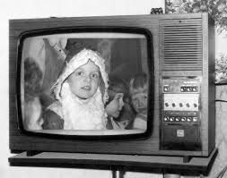 Der startschuss für die erste sendung, die in farbe ausgestrahlt wurde, fiel am 25.08.1967. Mein Ddr Leben Farbfernsehen Und Wie Wir In Die Rohre Guckten