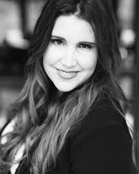 Heather Curtis's Instagram, Twitter & Facebook