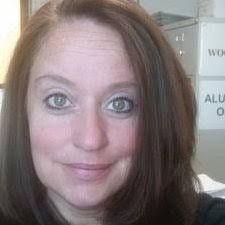 Shelly Eaton's Instagram, Twitter & Facebook