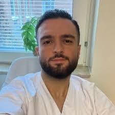 Aaron Simo's Instagram, Twitter & Facebook