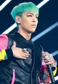 Among the fans and people, korean men's hairstyles are not much in trend but still few of the hairstyles are amazing of boy group. The Most Popular Kpop Hairstyles For Men Hairstyles Weekly