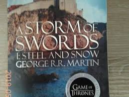 Dacă ești fan game of thrones, nu rata ocazia de avea în bibliotecă colecția completă de cărți cu doar 199 de lei. Cartile Game Of Thrones A Song Of Ice And Fire In Engleza