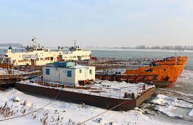 Trecerea bac brăila și galați este o alternativă la îndemnână pentru drumul la mare. AglomeraÈie Mare La Trecerea DunÄrii Cu Bacul La GalaÅ£i IatÄ Care Este Cauza ViaÅ£a LiberÄ GalaÅ£i
