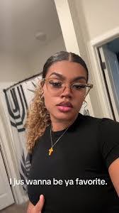 Kaci Richardson's Instagram, Twitter & Facebook