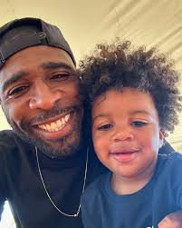 🎃 When the Edison family takes