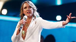 Doreen, serdar somuncu & fifty sven) caroline kebekus. Komodiantin Carolin Kebekus Ich Habe Eine Angeborene Ballphobie Dfb Deutscher Fussball Bund E V