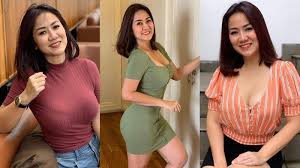 Tante ernie semakin terkenal di dunia maya. Profil Tante Ernie Judojono Yang Viral Media Sosial Tante Cantik Dijuluki Tante Pemersatu Bangsa Halaman 3 Tribun Pontianak