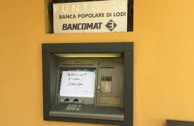 We recommend using wise, formerly transferwise, which is up to 5x cheaper and gives you a great rate. Mairago Fallisce L Assalto Alla Filiale Bpm La Cassaforte Resiste All Esplosione