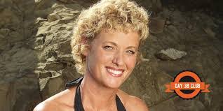 Holly Hoffman's Instagram, Twitter & Facebook