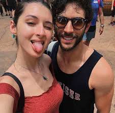 مريم بوقديدة تعلن إرتباطها بطبيب تونسي صور Rayban Wayfarer Mens Sunglasses Square Sunglass