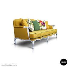 Viktorya Ahsap Oymali Uclu Kanepe Country Stili Bir Kanepe Olan Viktorya Modeli Tamamen Firmamizda Uretilmektedir Ahsap Ayaklari Luken Kanepeler Kadife Stil