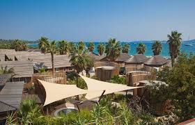 Camping Port Grimaud Provence Alpes Cote D Azur Les Prairies De La Mer Camping De Luxe Camping Tour De France