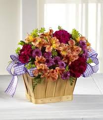 New Dream Basket In 2020 Fresh Flowers Arrangements Birthday Flowers Purple Carnations