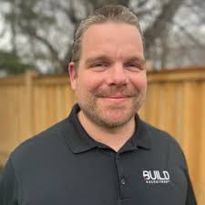 Congratulations to Frank DeCaria's daughter, Katie, for getting married  over the weekend! Frank DeCaria is Eastern Constructions immediate past  President & CEO who was with Eastern for well over 40…