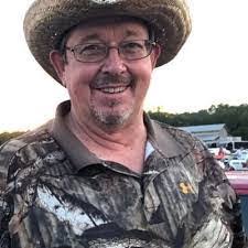 Carl Niblett's Instagram, Twitter & Facebook