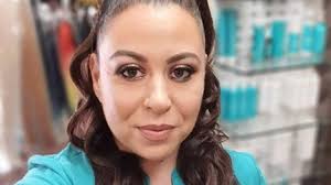 Oana e roman, oana e cosma, elena c oana. Oana Roman ReacÈ›ie DurÄƒ DupÄƒ Ce I S A Spus CÄƒ IÈ™i EditeazÄƒ Pozele Pentru A PÄƒrea Mai SlabÄƒ