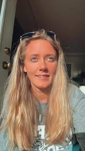 Savannah Dickerson's Instagram, Twitter & Facebook