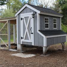 We've narrowed it down to to an earthy brown, a crisp white, and a warm red. 10 Chicken Coop Ideas 10 Diy Chicken Coop Ideas