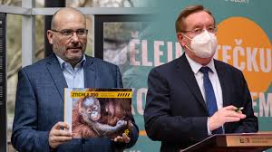 Jde o první pokus o uzákonění segregace lidí při užívání. Ministr Arenberger Rozdaval Rady Zoologickym Zahradam Reditel Bobek Mu Poslal Jasny Vzkaz
