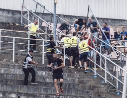 Марш против имигрантов kotleba banik ostrava hooligans proti imigrantom_utecencom a islamu.utok na moslimov. Fans Clash At Zbrojovka Brno V Banik Ostrava Match Hools Net