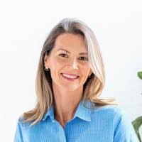 Jennifer Belanger's Instagram, Twitter & Facebook