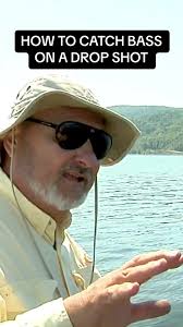 Cómo pescar con un drop shot para bass