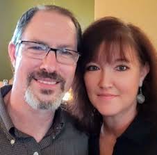 Dewalt DCS391B circular saw 20-Volt MAX Powerful 5150 RPM Magnesium Shoe  Includes 6.5 inch 18 tooth carbide blade 0-50 Bevel capacity