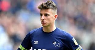 See more ideas about short hair styles, hair cuts, thick hair styles. Mason Mount Opens Up On His Future Amid Rb Leipzig Links Tribuna Com