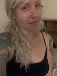 Hello, I'm a solo acoustic singer/songwriter in Medford, OR looking to do  some gigs and shows with people if anyone needs an extra performer or  opener sometime. Just let me know. My