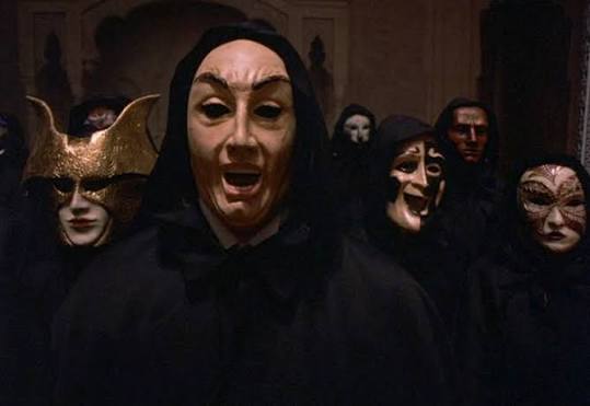 Can't Explain: Eyes Wide Shut (1999)