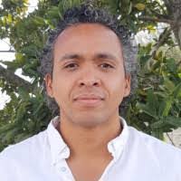 Daniel Oliphant's Instagram, Twitter & Facebook