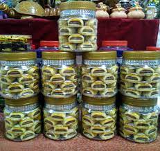 Kalau kita lihat sudah ramai peniaga yang mula menjual pelbagai kuih raya, sampai rambang mata nak beli yang mana. Resipi Tat Cadbury Guna 4 Bahan Biskut Raya Sedap Wajib Cuba