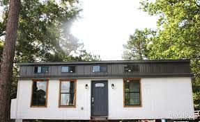 10 X 34 Tiny House On Wheels Free Shipping Up To 1 000 Miles Small Beach Houses Brick House Exterior Makeover Modern Beach House