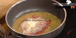 L ragù alla bolognese è forse uno dei condimenti più apprezzati in italia e nel mondo. La Prova Del Cuoco Cotoletta Alla Bolognese Ricetta Alessandra Spisni Cucina In Tv
