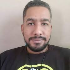 Is Lucy's dad the bomber in Fallout?