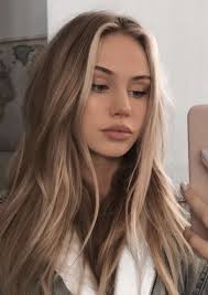 This style is ideal for women looking for easy lots of girls want blonde hair with dark roots. Dark Blonde Hair With Highlights Hair Styles Brown Blonde Hair Dark Blonde Hair