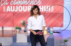 Faustine bollaert was born faustine faraggi on march 20, 1979. Faustine Bollaert Tv Notes 2019 Ca Commence Aujourd Hui Est La Preuve Qu Il Faut Laisser Du Temps En Tele Puremedias