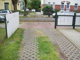 Es gibt aber gemeindesatzungen die es untersagen vorgärten als parkfläche zu. Parken An Einer Strasse Mit Grundstuckseinfahrten