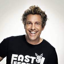 Sascha grammel, geboren als sohn eines kürschners und einer sekretärin im berliner bezirk charlottenburg und aufgewachsen im bezirk spandau, trat früh der jugendgruppe des magischen. Sascha Grammel Saschagrammel Twitter