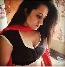 Hot hot bhabhi or aunties has 333 members Beautiful Punjabi Girl Madhu Singh Instagram Images Hot Photos Sexy Photos Hot Bhabhi Photos Hot Girl Photos