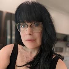 Robin Andrade's Instagram, Twitter & Facebook