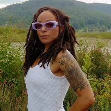 Samuel Jacks was an usher at MLK's funeral. Samuel L. Jackson was an usher  at Martin Luther King Jr.'s funeral