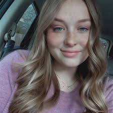 Lauren Ackley (@lackley24)